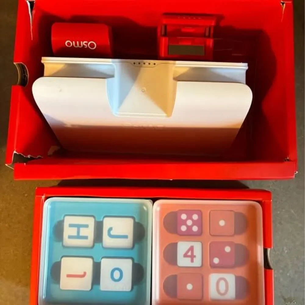 Osmo Genius starter kit. Tablet NOT included but required